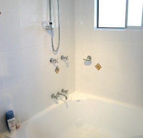 shower-over-bath_07-400x600