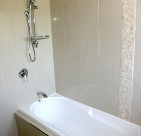 shower-over-bath_09-400x600